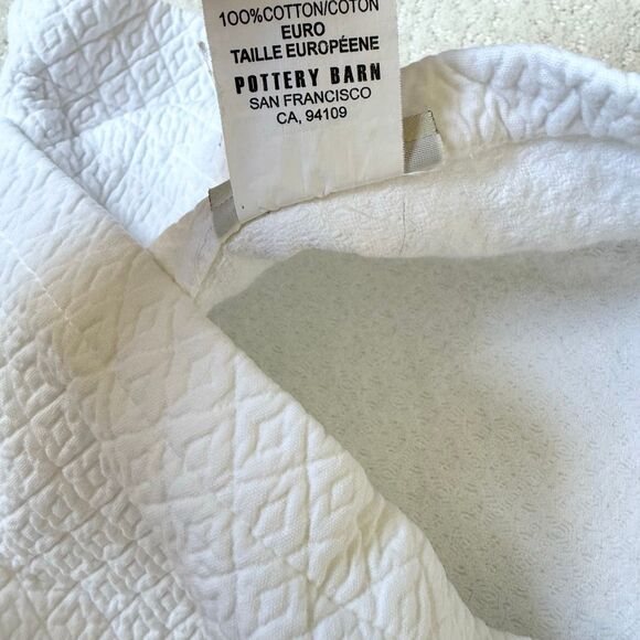 Pottery Barn Matelasse White Embossed Print 24 x 24 Pillow Shams - Set of 2 - Picture 10 of 13